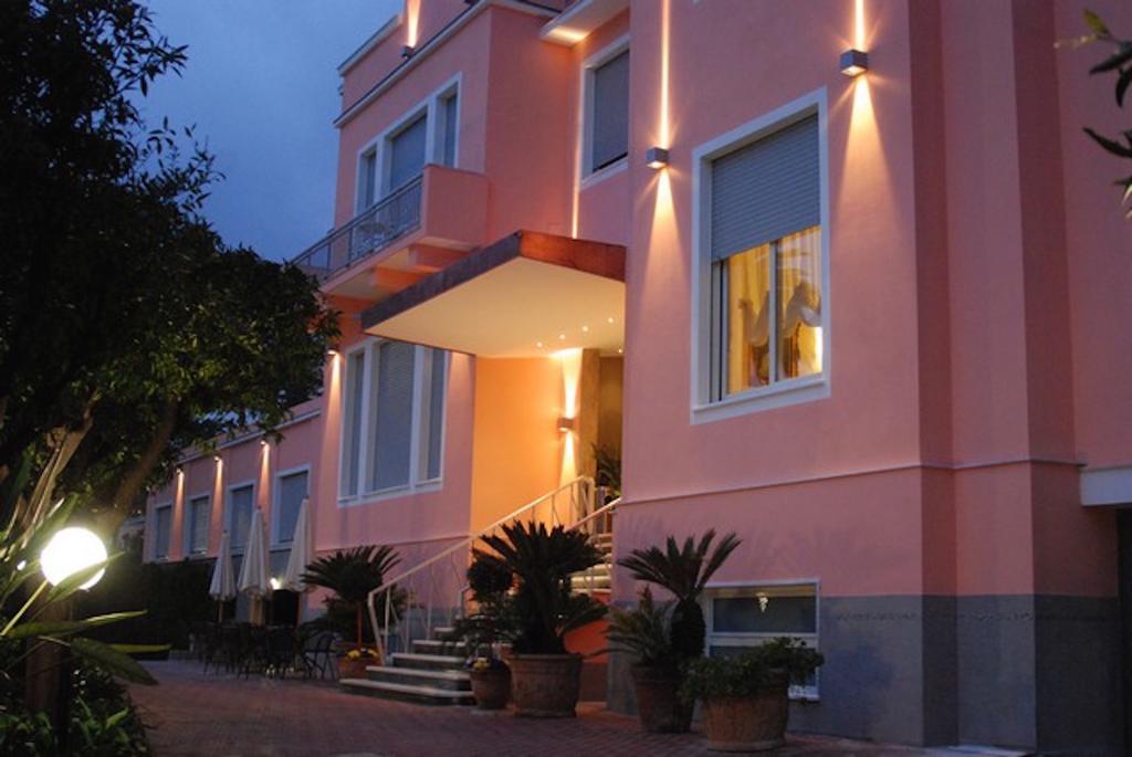 Hotel Napoleon サンレモ エクステリア 写真